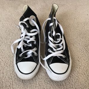 Black high top converse